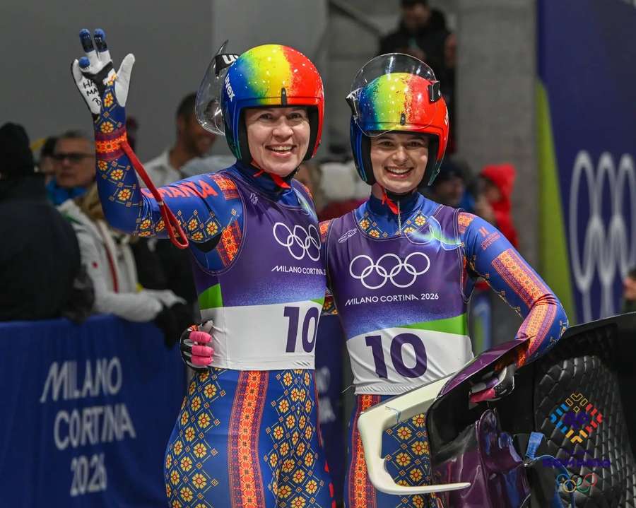 Raluca Strămăturaru și Carmen Manolescu