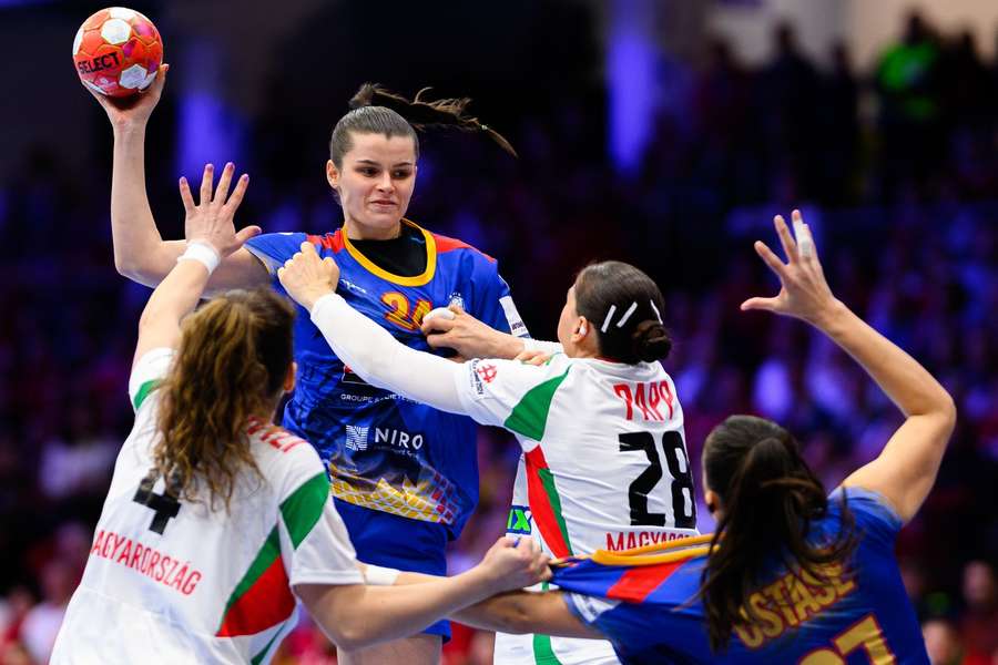 Ungaria – România, duel din grupa principală a Campionatului Mondial de handbal feminin, este programat miercuri, 3 decembrie
