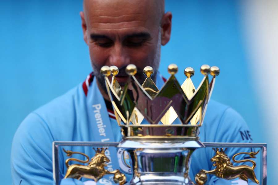 Pep Guardiola a remporté son troisième titre consécutif de Premier League avec Manchester City ce week-end.