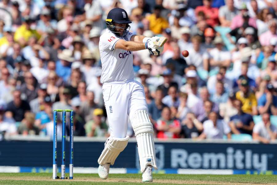 England's Joe Root pulls during his 61 not out against Australia in the fifth Ashes Test at The Oval