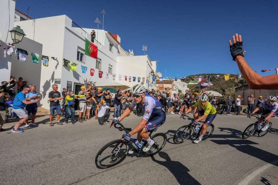 Malhão consagra vencedor da Volta ao Algarve que inova com ‘crono’ em Albufeira