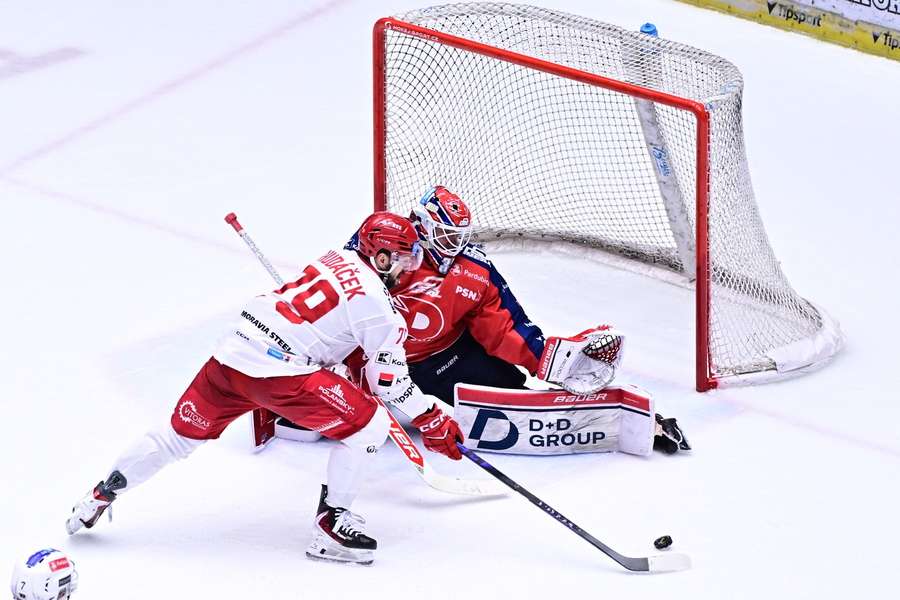 Třinecké hraje doma o vyrovnání série.