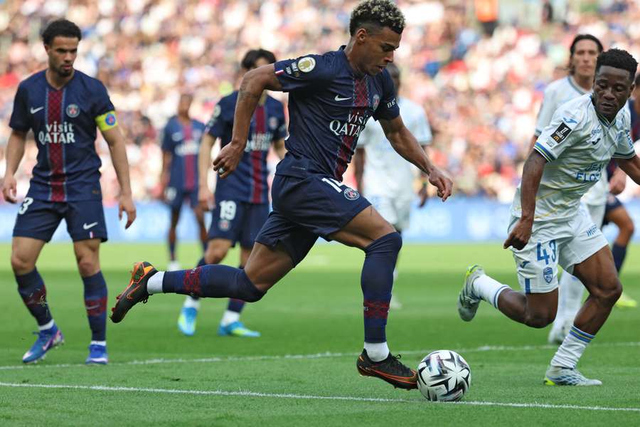Doue on the ball for PSG