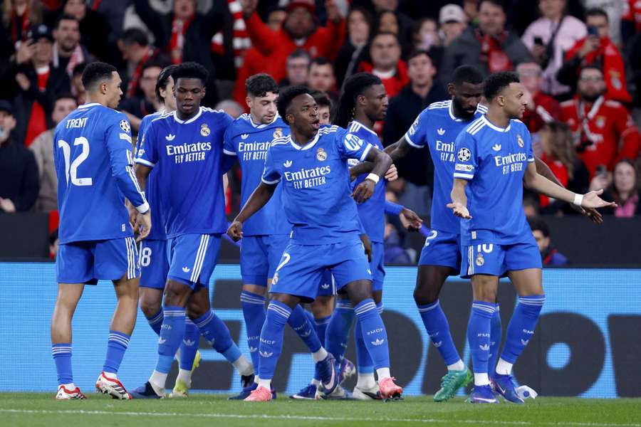 Fantastyczny gol Viniciusa przyćmiony przez skandale. Real bliżej kolejnej fazy Ligi Mistrzów Fantastyczny gol Viniciusa przyćmiony przez skandale. Real bliżej kolejnej fazy Ligi Mistrzów