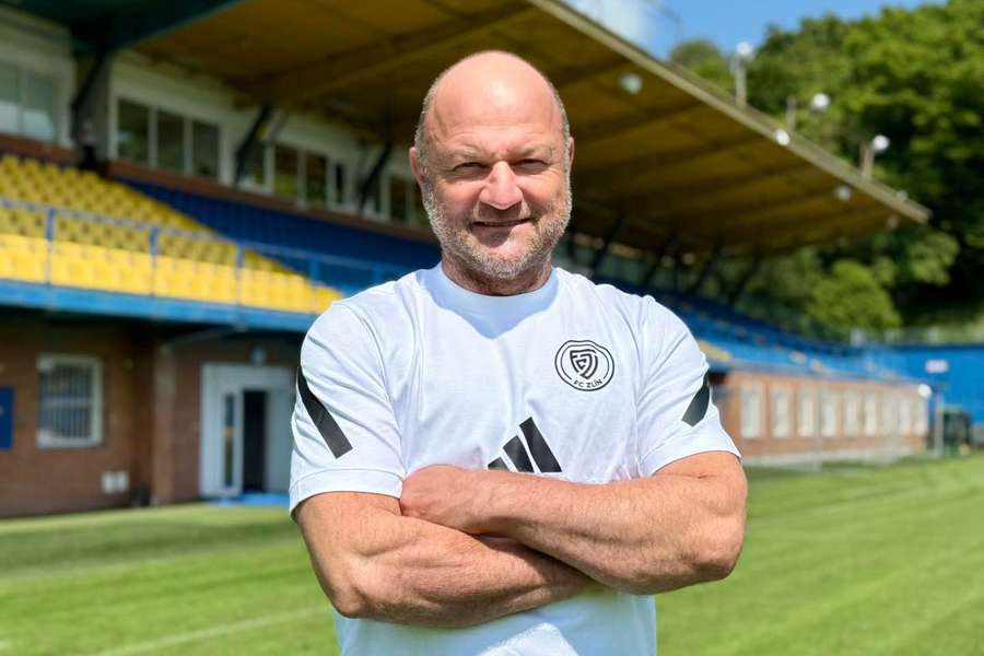 Zlín proti létajícím milionům? Jeho šéf odhalil, jak přežít v prostředí, kde létají šílené částky