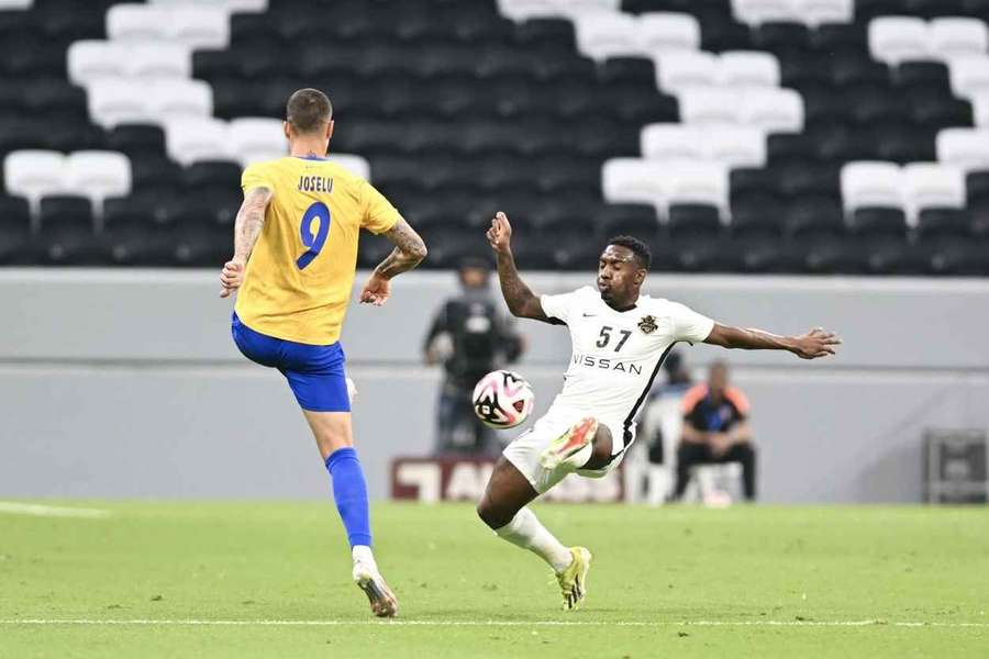 Joselu viu um golo anulado aos 6 minutos mas o Al Gharafa venceu