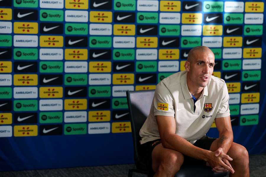 Oriol Romeu, durante la entrevista a los medios del FC Barcelona