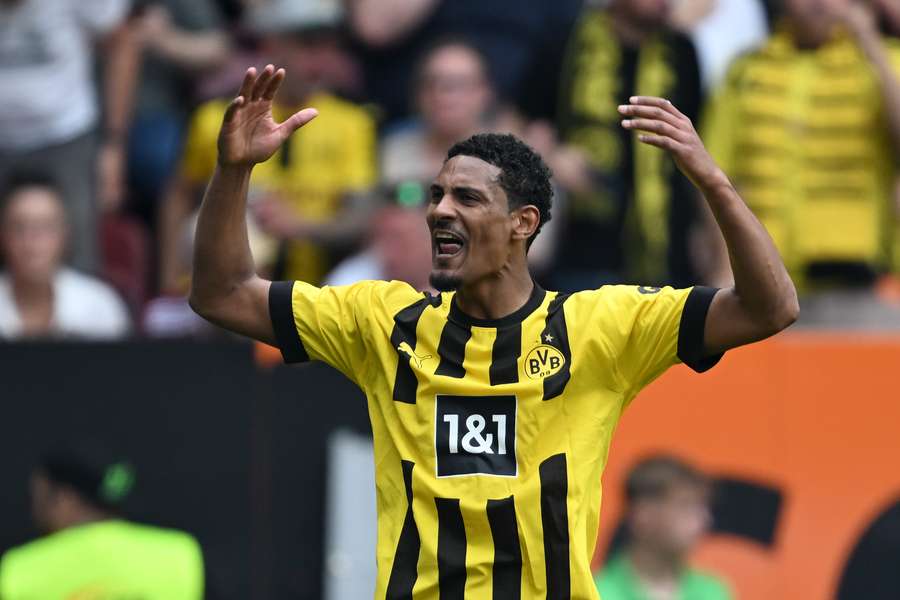 Sébastien Haller, attaquant de Dortmund, célèbre son but