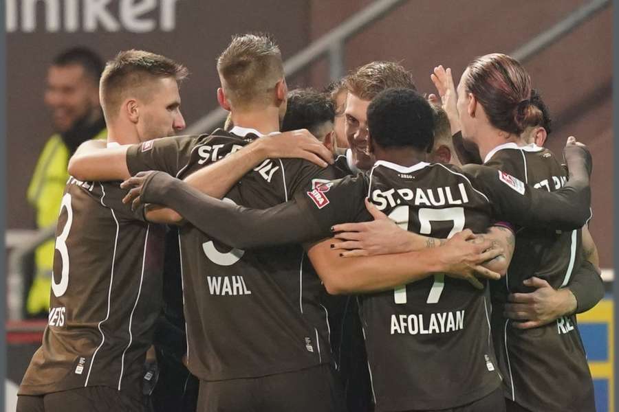 St. Pauli bejubelt einen verdienten Sieg gegen Nürnberg