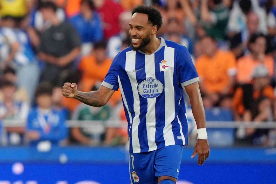 Aubameyang marcou o primeiro gol do La Coruña em LaLiga Aubameyang marcou o primeiro gol do La Coruña em LaLiga
