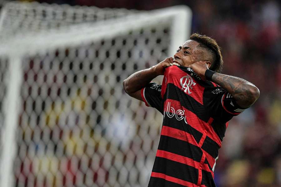 Bruno Henrique voltou à equipa titular do Flamengo contra o São Paulo