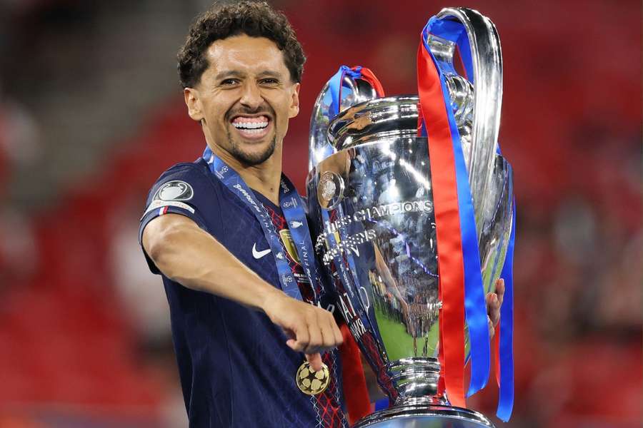 Marquinhos com a "Orelhuda" da Champions