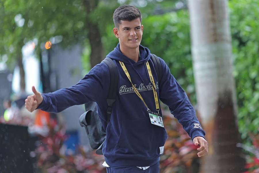Real Madrid youngster joins Stuttgart in deal with big sell-on Real Madrid youngster joins Stuttgart in deal with big sell-on