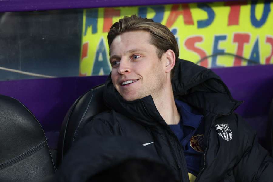 Frenkie De Jong on the Barcelona bench Frenkie De Jong on the Barcelona bench