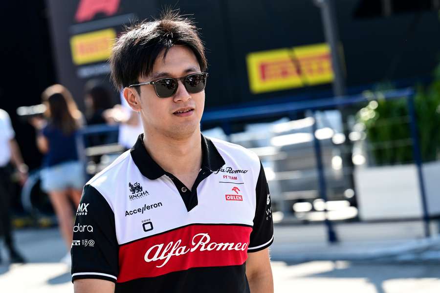 Guanyu Zhou (23) estreou na F1 este ano e, até agora, marcou seis pontos em 16 corridas