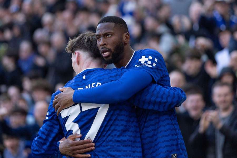 Beto célèbre son but pour Everton