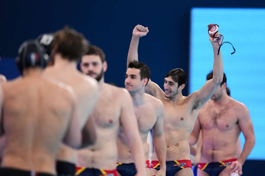 Los jugadores de España celebran el bronce ganado ante Francia