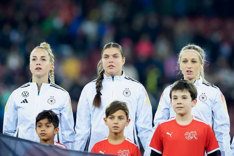 Sophia Winkler (M.) wird dem DFB-Team vorerst nicht zur Verfügung stehen.