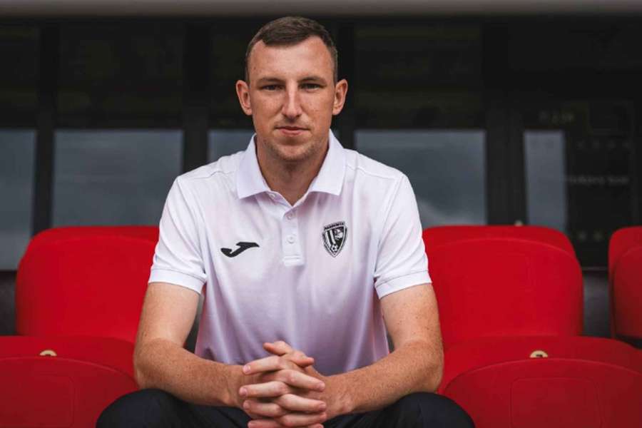 Z8ložník Marek Icha se vrací do Pardubic. Z8ložník Marek Icha se vrací do Pardubic.
