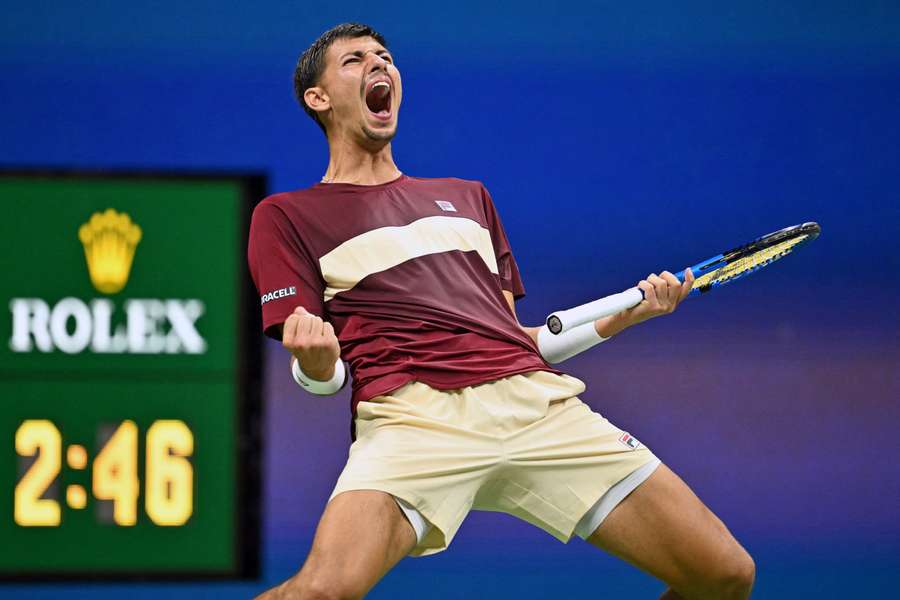 Alexei Popyrin viste ingen nåde mod Djokovic.