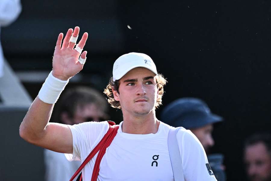João Fonseca perde para Jarry e dá adeus a Wimbledon na 3ª rodada