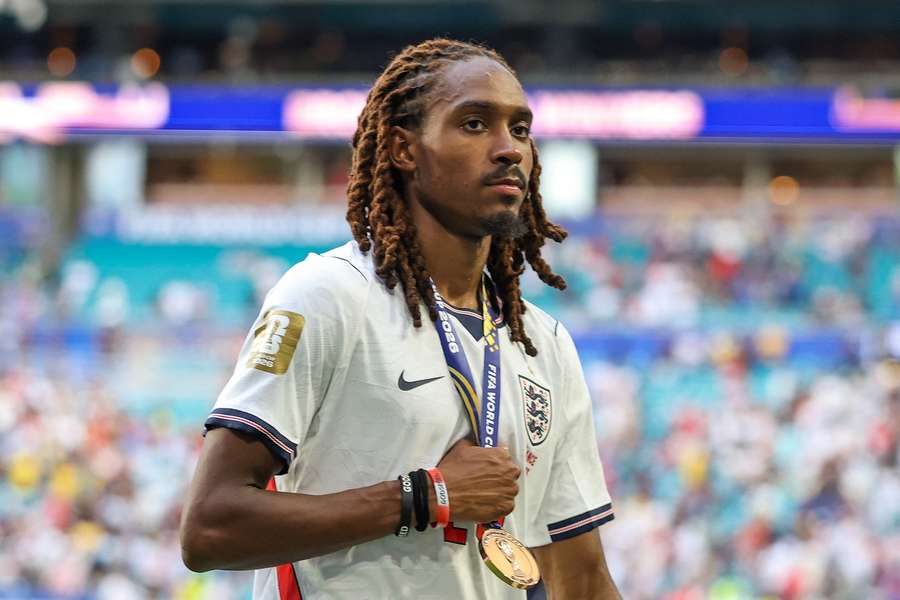 Djed Spence a cucerit medalia de bronz cu naționala Angliei la Cupa Mondială 2026 Djed Spence a cucerit medalia de bronz cu naționala Angliei la Cupa Mondială 2026
