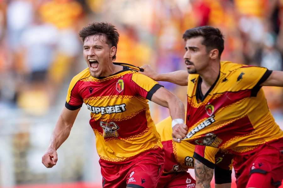 Jagiellonia odwróciła losy meczu z Rangersami. Gol Szmyta zapewnił cenną zaliczkę Jagiellonia odwróciła losy meczu z Rangersami. Gol Szmyta zapewnił cenną zaliczkę