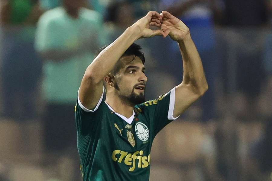 Flaco López abriu o placar para o Palmeiras contra o Ituano