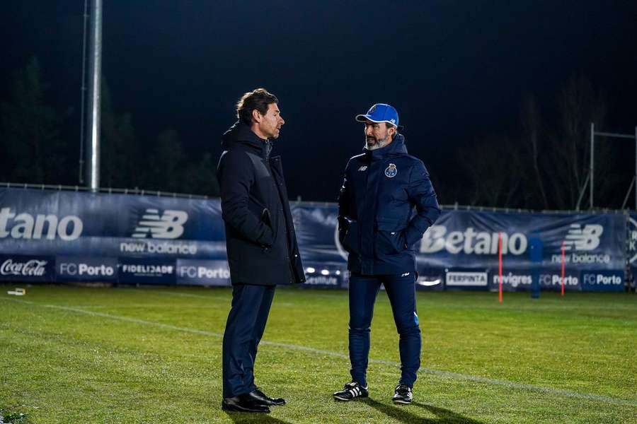 José Tavares é o treinador interino do FC Porto