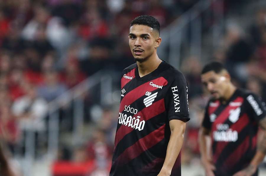 Barcelona scouts seen watching Brazilian defensive sensation Arthur Dias Barcelona scouts seen watching Brazilian defensive sensation Arthur Dias