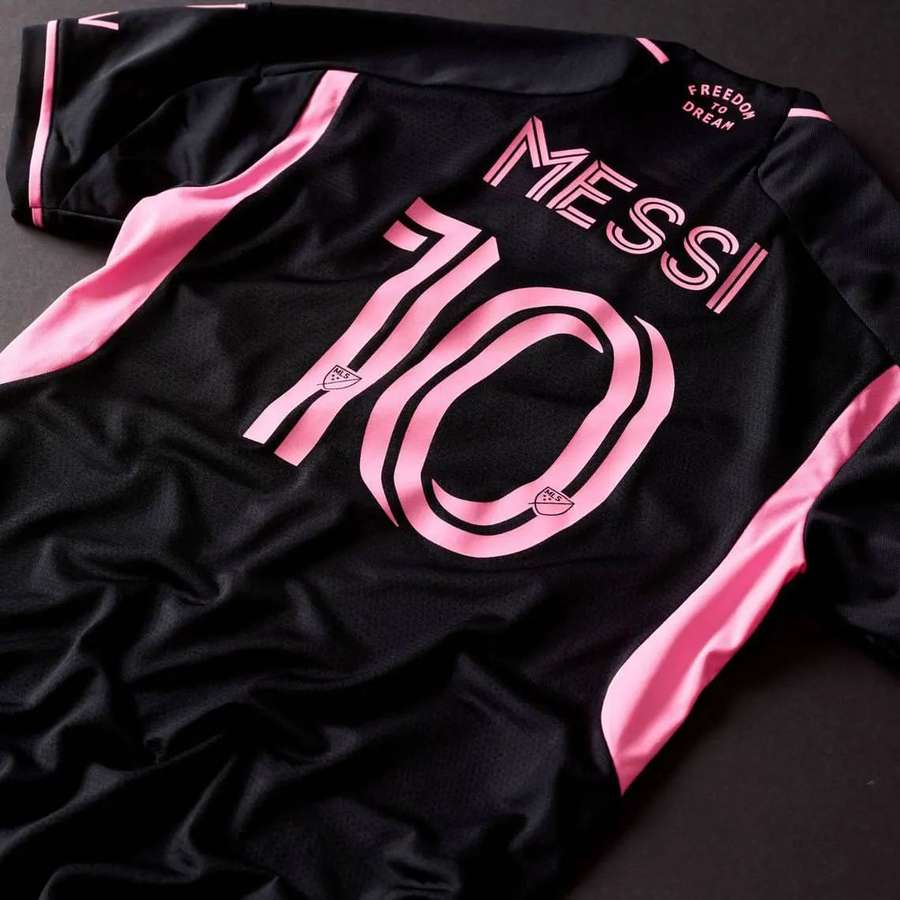 A nova camisa 10 que o craque vai vestir