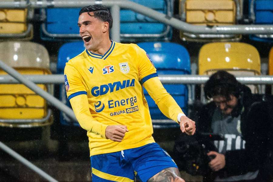 Niedziela z Ekstraklasą: Legia potyka się nawet o Niecieczę, Raków wraca z tarczą z Kielc Niedziela z Ekstraklasą: Legia potyka się nawet o Niecieczę, Raków wraca z tarczą z Kielc