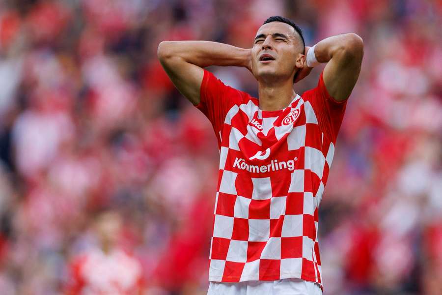 Piłkarz Cardiff City El Ghazi przekaże 500 tysięcy euro dzieciom w Strefie Gazy