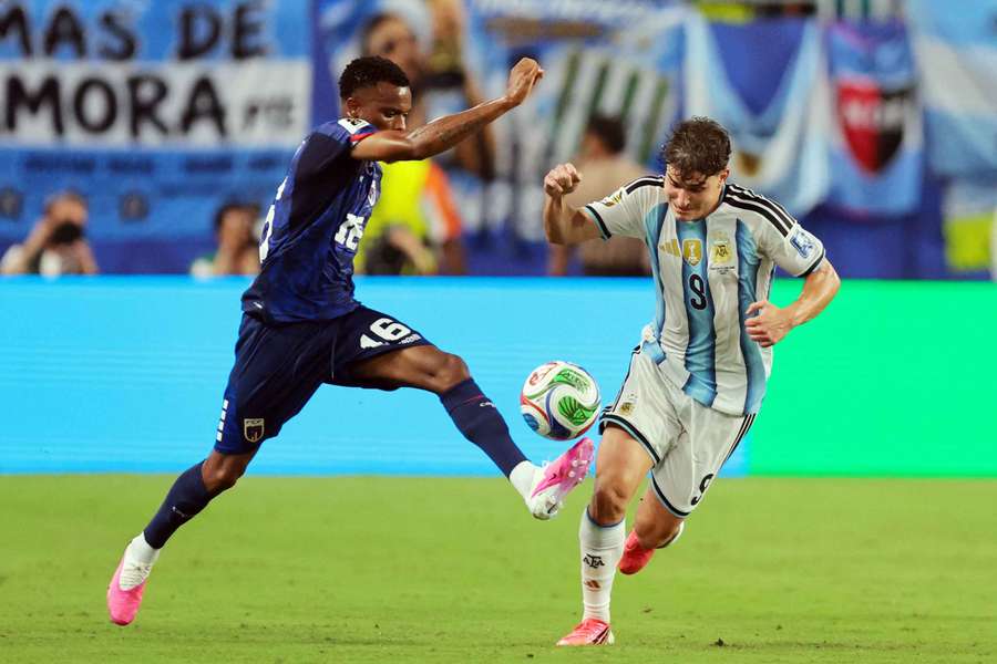 Julian Alvarez (Argentine). Julian Alvarez (Argentine).