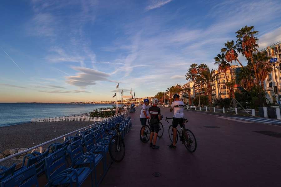 La Promenade des Anglais à Nice, chemin emprunté par les cyclistes.