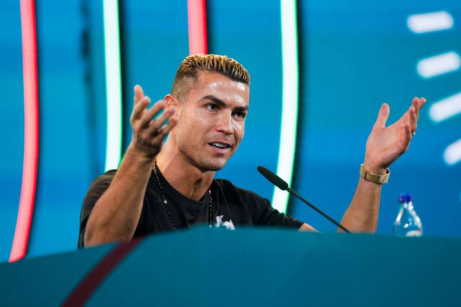 Cristiano durante coletiva durante o Football Summit Cristiano durante coletiva durante o Football Summit