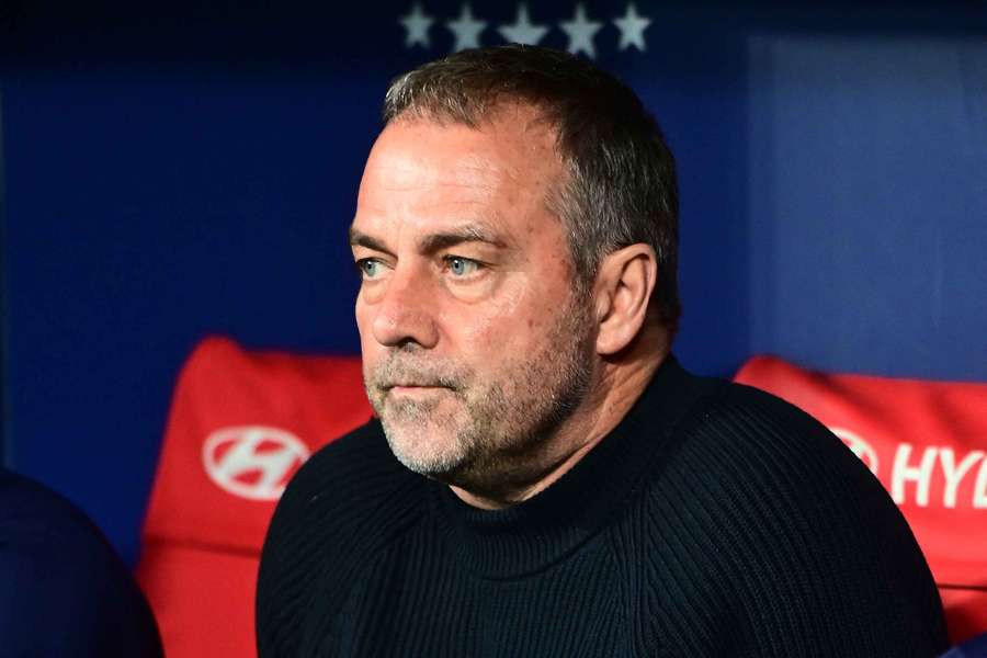 Flick ist weiterhin auf der Suche nach einem legitimen Nachfolger für Sergio Busquets