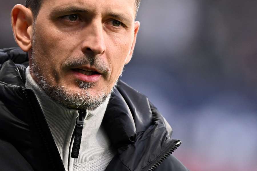 Frankfurt-Trainer Dino Toppmöller hat sich nach dem Sieg über Holstein Kiel angriffslustig gezeigt.