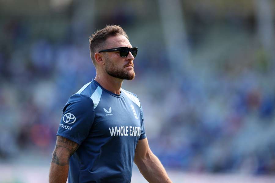 McCullum watches as England beat India