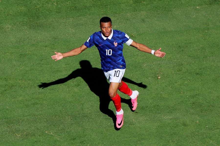 Mbappé řádil proti Senegalu.