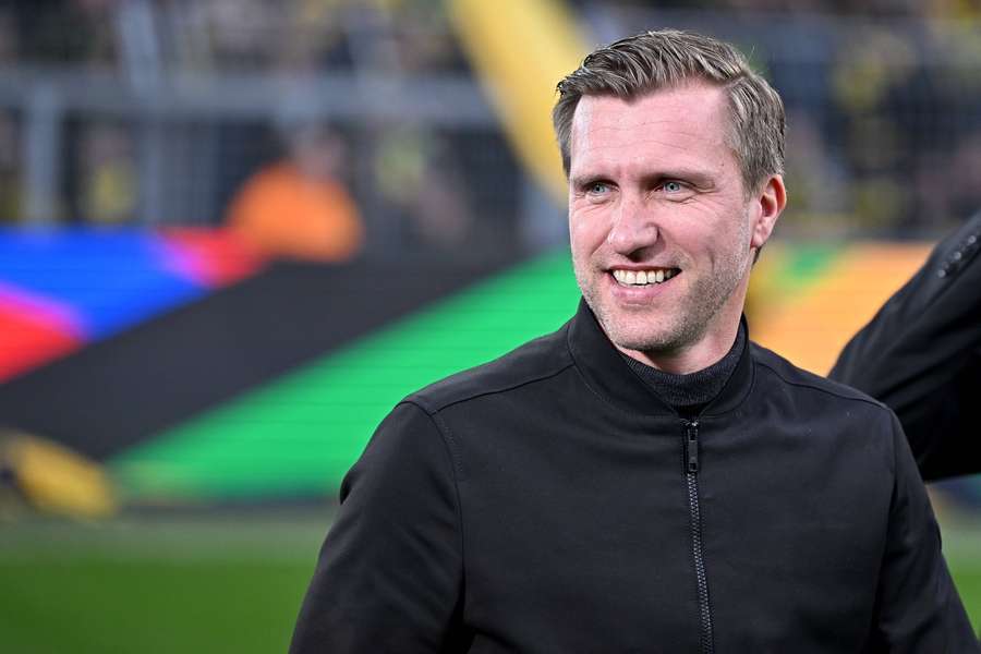 Markus Krösche prolonga o seu contrato com o Eintracht