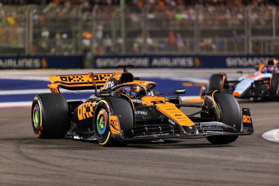 Piastri, 22 ani, campion de Formula 3 și Formula 2, este la primul său sezon în Formula 1 Piastri, 22 ani, campion de Formula 3 și Formula 2, este la primul său sezon în Formula 1