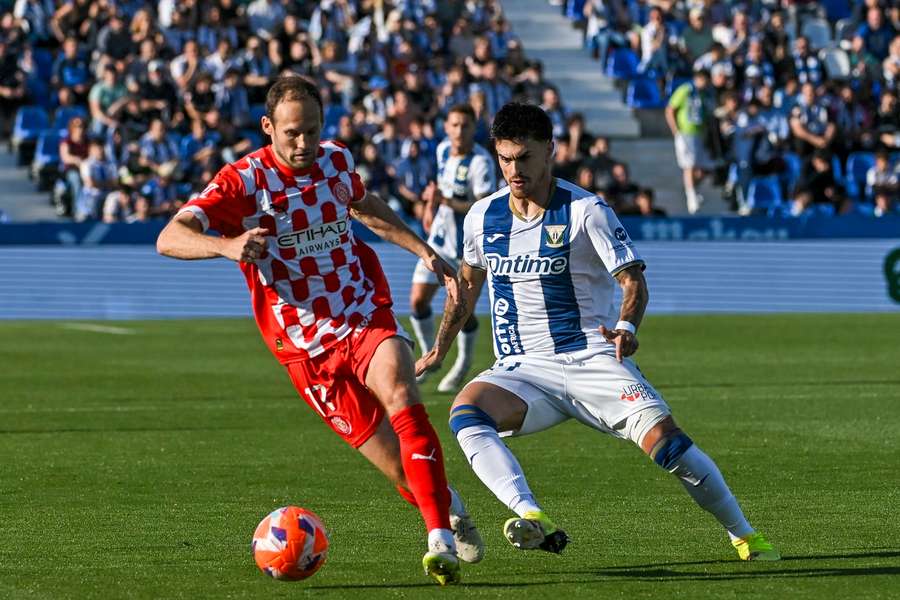 Il difensore del Girona Daley Blind e Juan Cruz del Leganés
