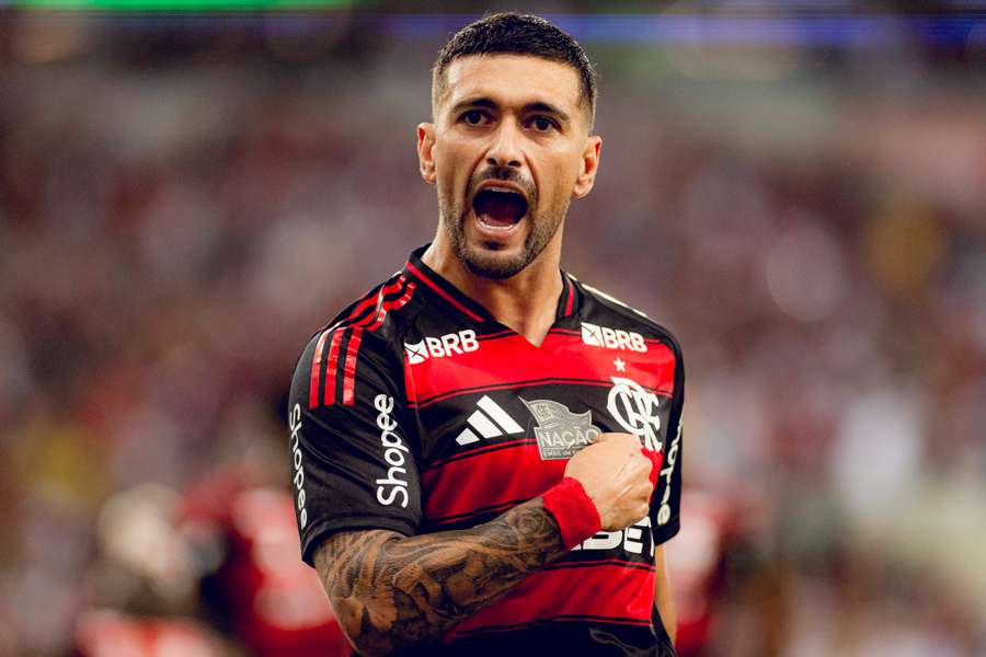 Arrascaeta fez o gol da vitória do Flamengo