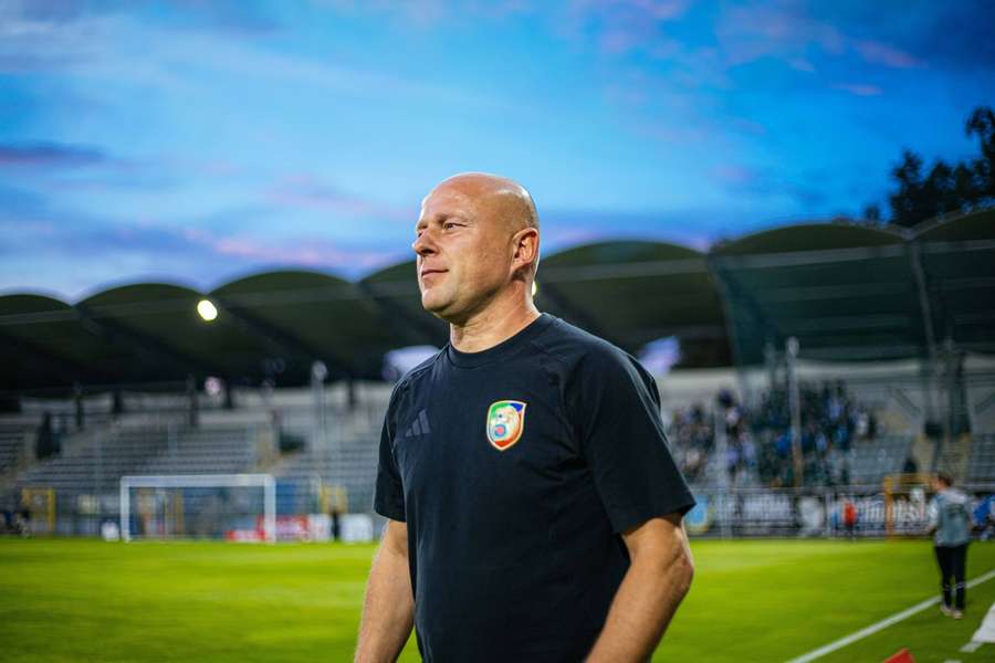Brak cierpliwości w Miedzi Legnica. Niedźwiedź zwolniony po czterech meczach bez wygranej Brak cierpliwości w Miedzi Legnica. Niedźwiedź zwolniony po czterech meczach bez wygranej