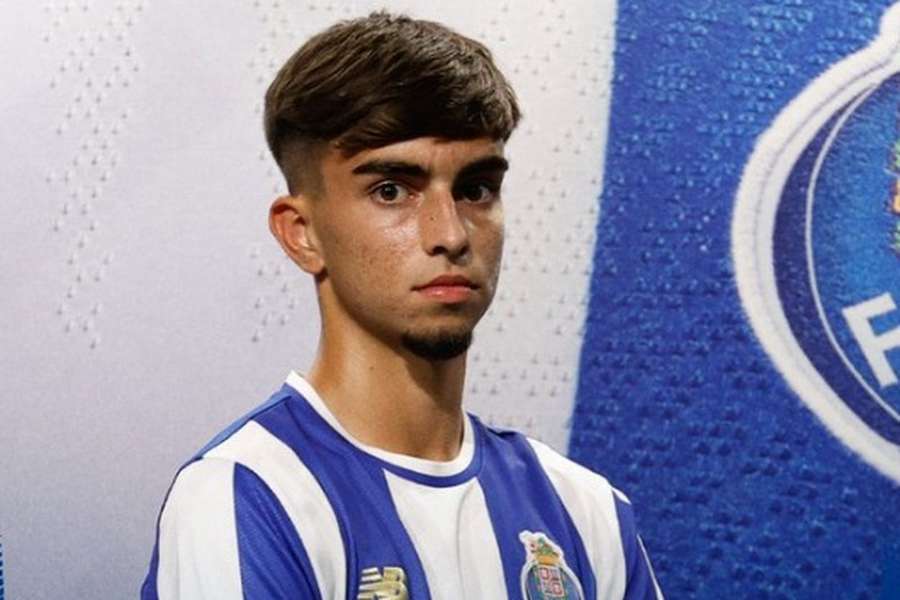 Rodrigo Morais com as cores do FC Porto