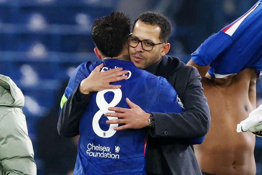 Rosenior says Fernandez "knows what I think of him" Rosenior says Fernandez "knows what I think of him"