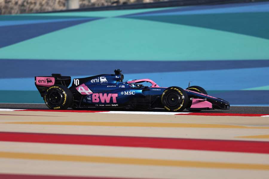 Pierre Gasly, dentro del Alpine en Baréin
