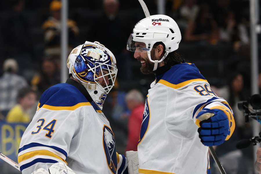 Awans Buffalo Sabres i Vegas Golden Knights do kolejnej fazy play-off NHL