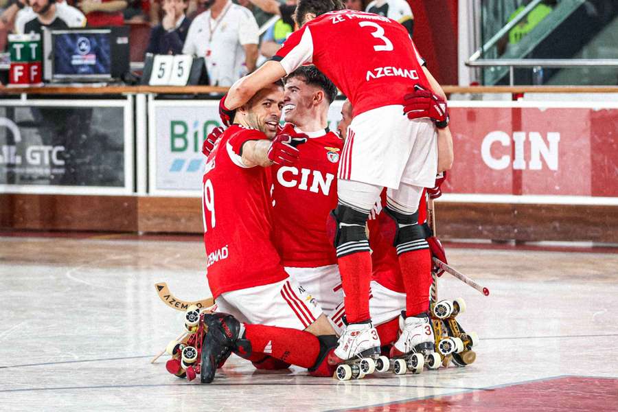 Benfica voltou a vencer o Sporting e conquistou o título de campeão nacional de hóquei em patins